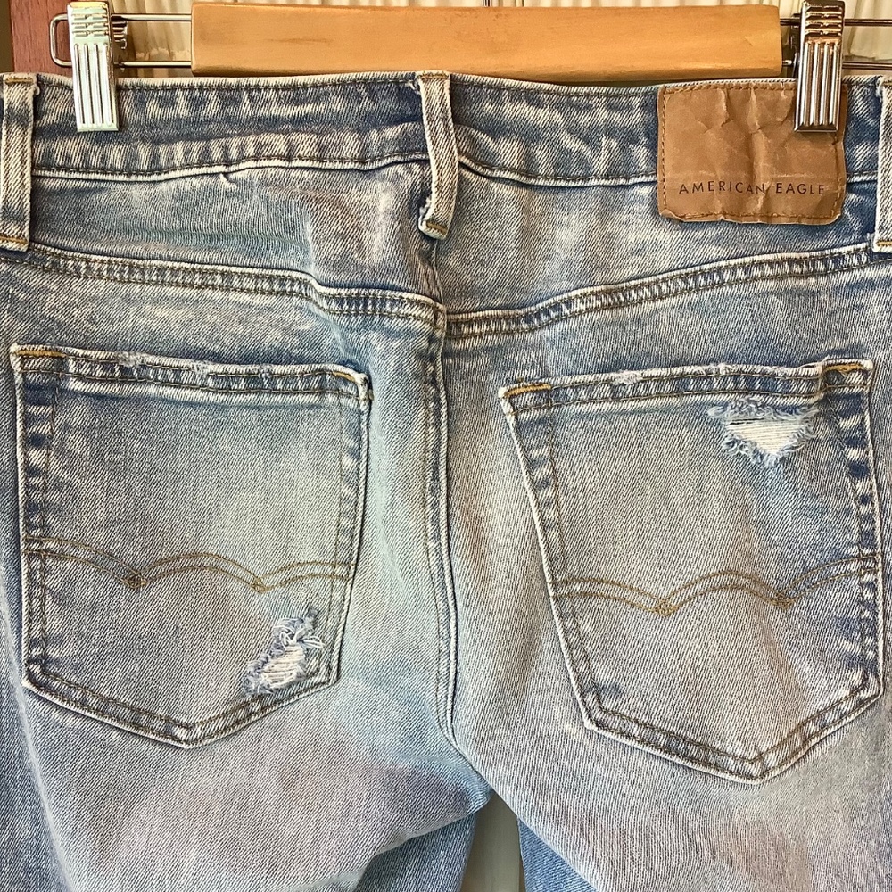 American Eagle Women's Distressed Skinny Jeans Acid Washed Knee Tears Size 28x32 - Picture 6 of 8